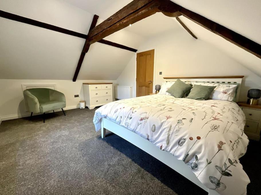 Apt D In Old Grade 2 Converted Farmhouse 마켓 웨이튼 외부 사진